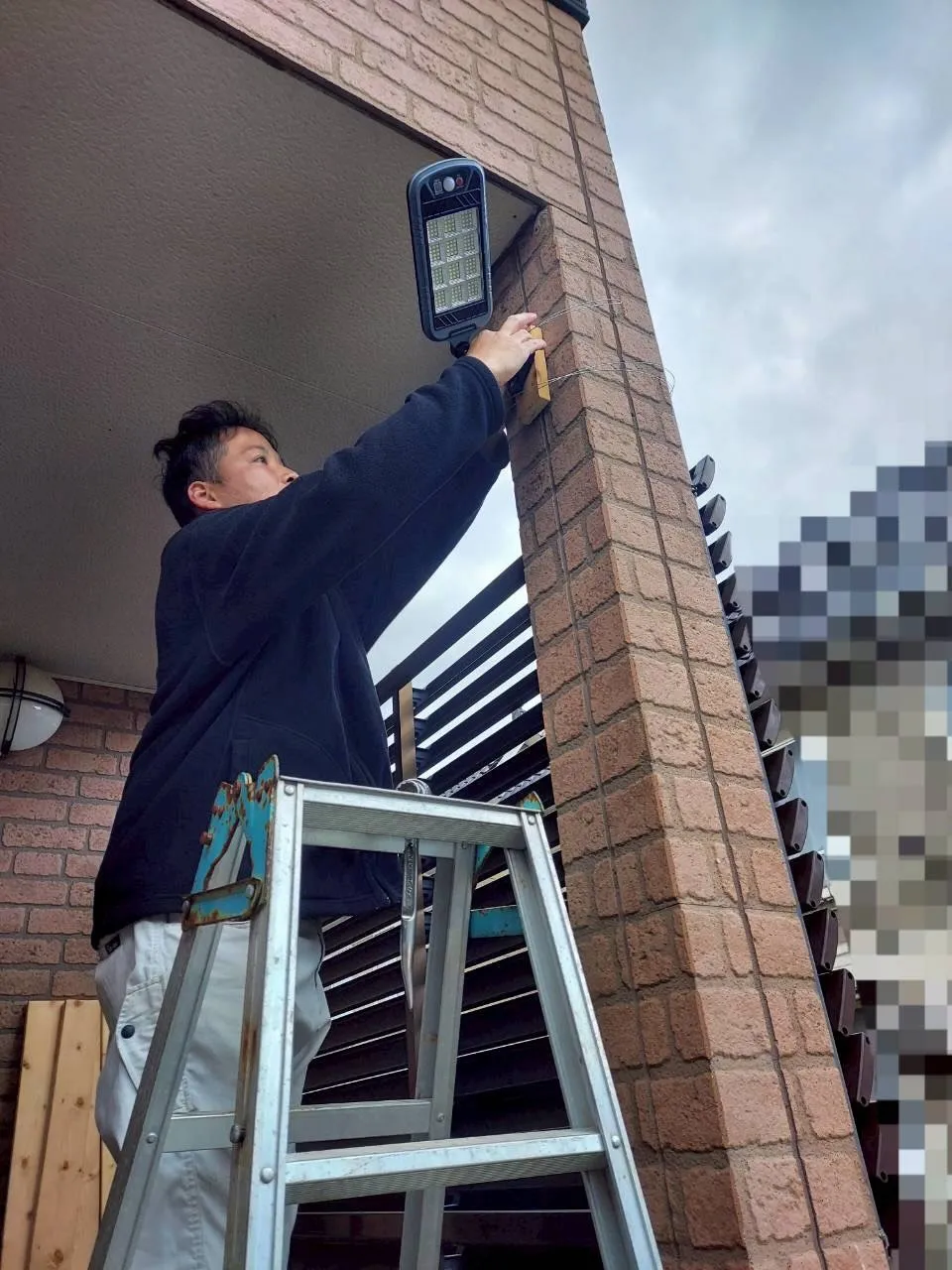 低価格でライトを付けたい！との事で、ネットで一緒に選び、取り...