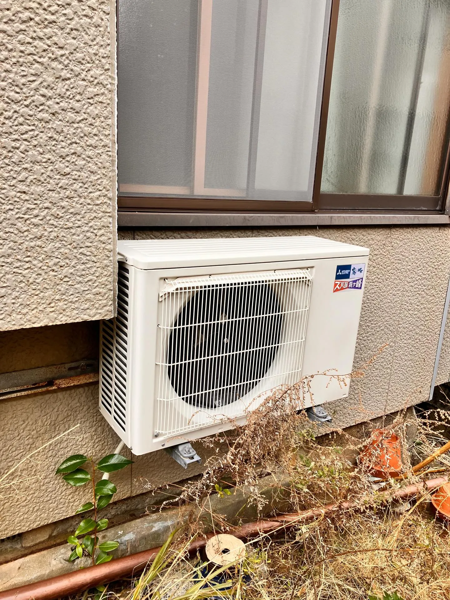 エアコンの移設工事から、新たに洗濯機の移動設置のご依頼いただ...