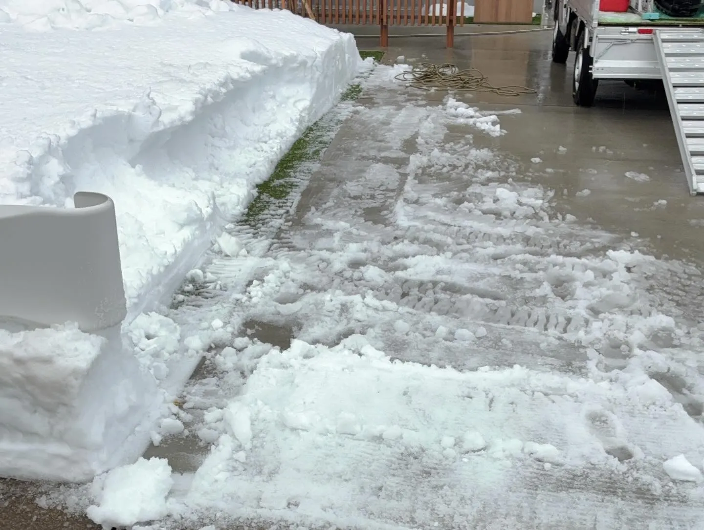 柏崎市便利屋猫の手は本日17時間仕事頑張りました‼️