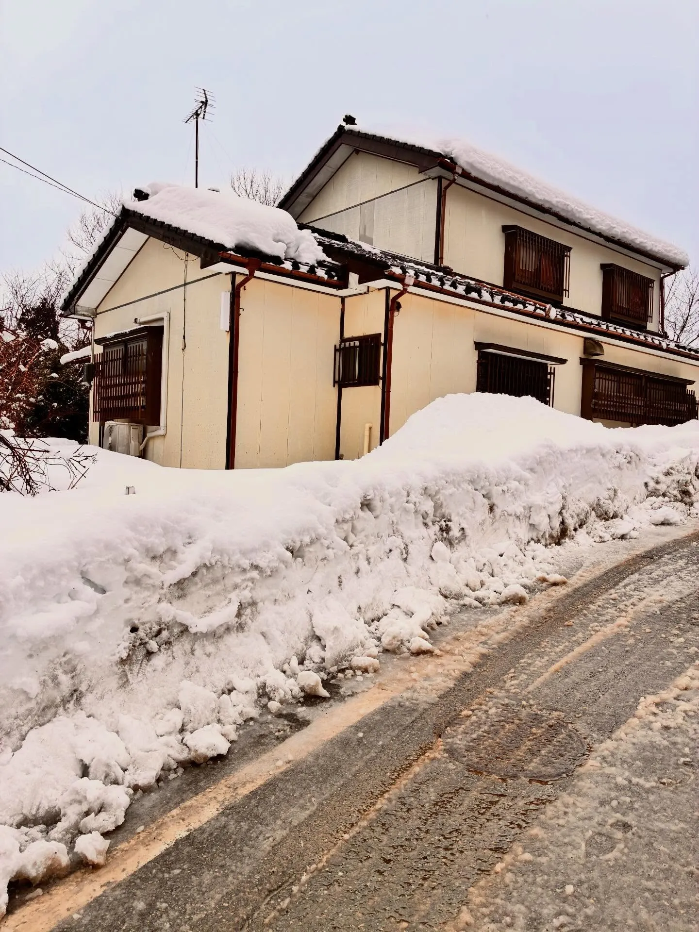 新潟県柏崎市の便利屋猫の手です。