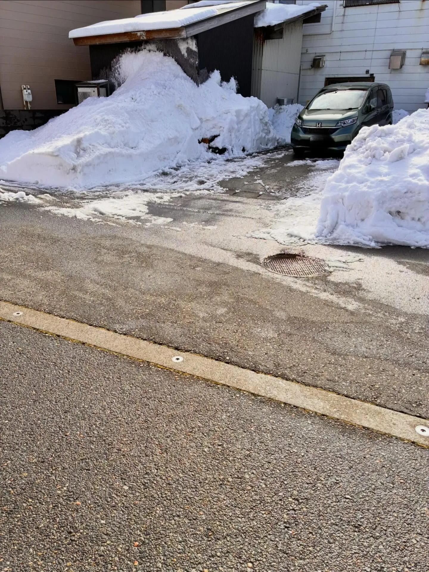新潟県柏崎市の便利屋猫の手です。